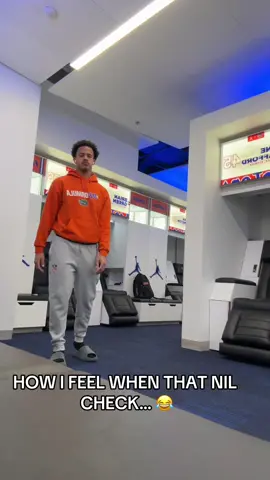 Ion get shii #fyp #NIL #bossmandlow #collegeathlete #toomuchmoney #d1athlete #footballtiktok