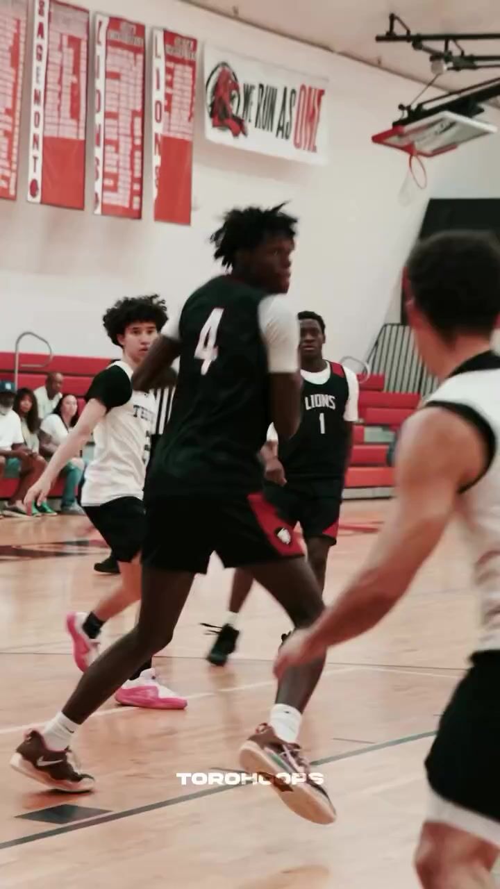 Kevin Thomas dominates for Sagemont Prep