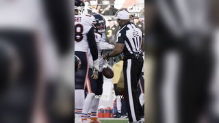 fred looking out for the rook #fredwarner #calebwilliams #nfl #micdup #chicagobears #sanfrancisco49ers