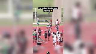 No wasted movements (via @stargazing_media/IG) #track #trackandfield #speed #race