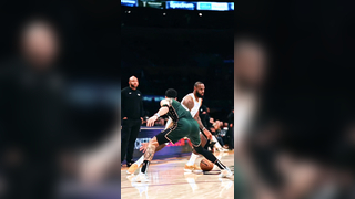 Basketball Is Easy ft. LeBron James #lebronjames #lakers #nba #nbahighlight #nbaphotographer #nbavideography #lalakers #sportsvideography #sportsphotographer