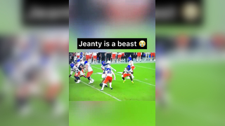 He broke like 10 tackles #collegefootball #ashtonjeanty #cfb #football #nfl #foryou #foryoupage