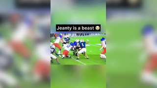 He broke like 10 tackles #collegefootball #ashtonjeanty #cfb #football #nfl #foryou #foryoupage