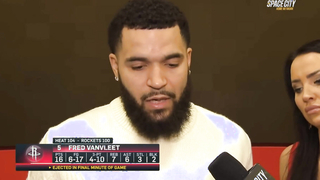 Fred VanVleet ejected and fined $35,000 for bumping into ref ????