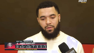 Fred VanVleet ejected and fined $35,000 for bumping into ref ????