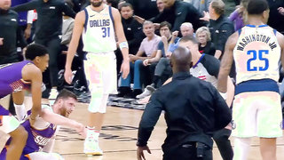 Naji Marshall throws punch at Jusuf Nurkic for shoving him in the face ????