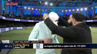 Ludvig Åberg receives SC Top 10 Chain from DJ Khaled at TGL | SC with SVP