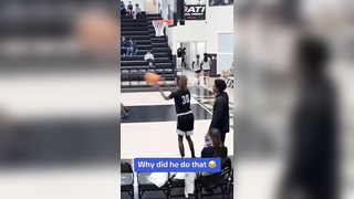 L Teammate (via CarlosMoore01) #basketball #pregame #warmup #teammate #shootaround #highschoolbasketball #athlete #highschoolsports #funny #block #bruh #waitforit