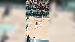 STEPHEN CURRY DELIVERED THE GOLDEN DAGGER. #ParisOlympics #olympics #teamusa #usa #basketball #paris #stephcurry #stephencurry