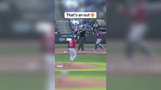 Absurd reaction time #baseball #smooth #nice #sports