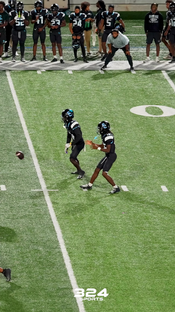 Longhorn Commit Chris Stewart with the BIG CATCH!! #324sports #footballtiktok #highschoolfootball #txhsfb #pearlandtx #shadowcreekhighschool #bleedmaroon #creekboys