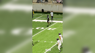 Longhorn Commit Chris Stewart with the BIG CATCH!! #324sports #footballtiktok #highschoolfootball #txhsfb #pearlandtx #shadowcreekhighschool #bleedmaroon #creekboys