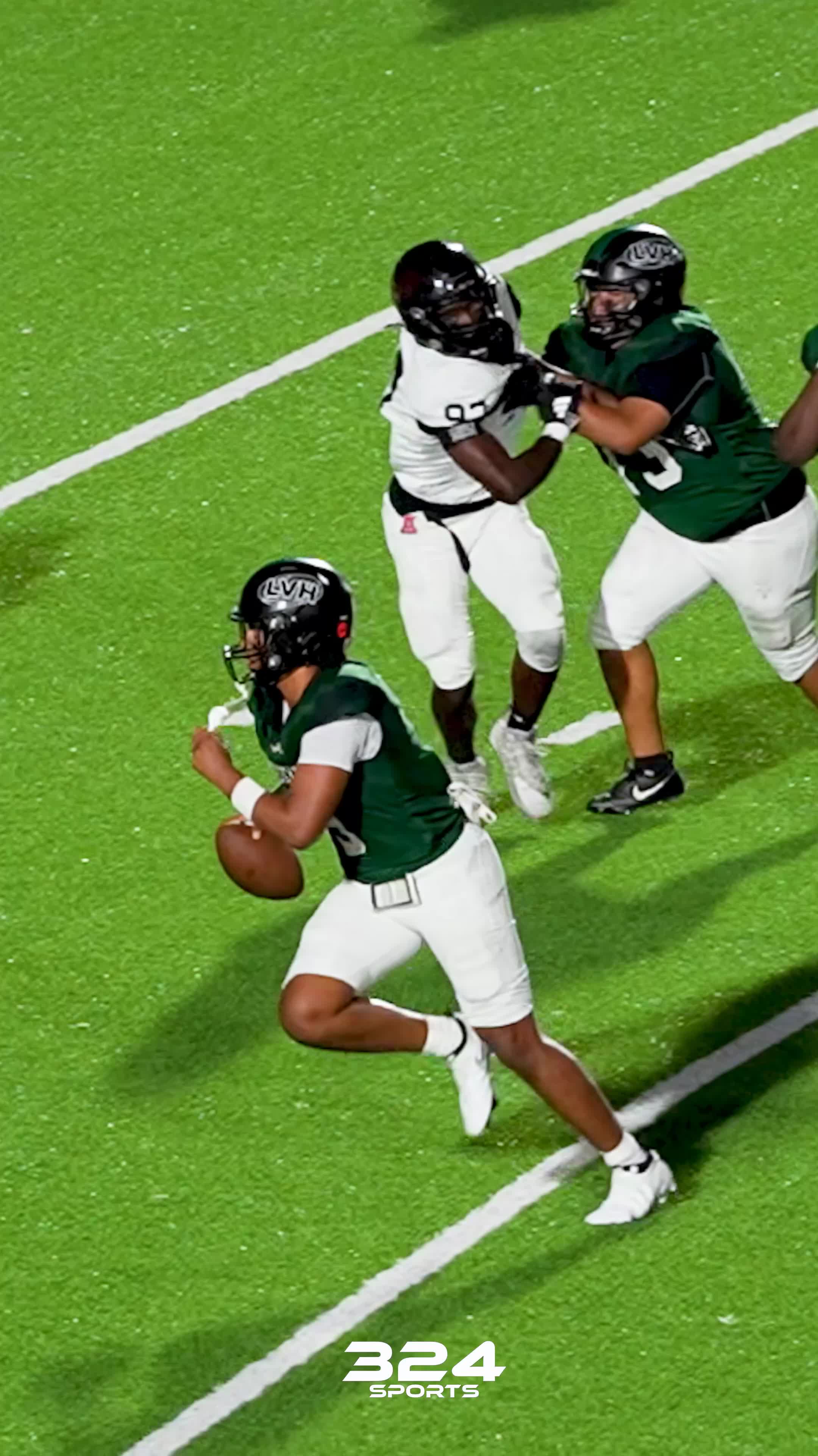 UNREAL Catch for the TOUCHDOWN!! #324sports #footballtiktok #highlight