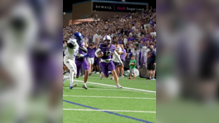 Austin Carlisle@the_realac12to the house!! #324sports #txhsfb #ridgepoint