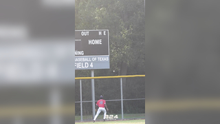 Off the TOP of the WALL?? #324sports #baseball #jomboy
