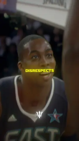 Shaq Disrespected Howard With This Insane Shot #shaq #basketball #nba #motivation #cold Credits: 2009 NBA All-Star Game