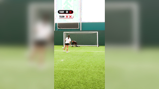 Unbelievable tekkers @RNIB #BlindFootball #RNIB #BeforeYouAsk Toby Addison’s involvement in the campaign has been facilitated and paid for by LADBible. Thanks to RNIB and Fulham Football Club for hosting our session ???? [Video Description: Title card rea