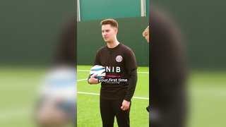 Unbelievable tekkers @RNIB #BlindFootball #RNIB #BeforeYouAsk Toby Addison’s involvement in the campaign has been facilitated and paid for by LADBible. Thanks to RNIB and Fulham Football Club for hosting our session ???? [Video Description: Title card rea