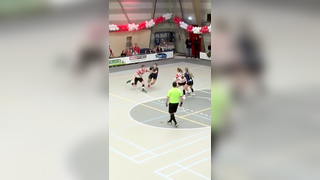 Visscher stuurt ze allemaal ‘t bos in #korfball #korfbal #ikf #knkv #kenonzkorfballeague #korfballeague