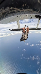 ???? Enjoy with @skydiving_official . . . ⠀⠀⠀⠀⠀ . . ⠀⠀⠀⠀⠀⠀⠀⠀ ⠀⠀⠀⠀⠀⠀⠀⠀⠀ Posted• @nicolo.contrada I slipped • • • #skydive #skydiving #skydiver #plane #helicopter #adrenaline #adrenalineaddict #extreme#extremesports #travel #adventure #thrill #lifestyle #li