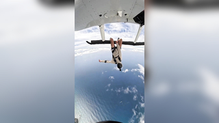 ???? Enjoy with @skydiving_official . . . ⠀⠀⠀⠀⠀ . . ⠀⠀⠀⠀⠀⠀⠀⠀ ⠀⠀⠀⠀⠀⠀⠀⠀⠀ Posted• @nicolo.contrada I slipped • • • #skydive #skydiving #skydiver #plane #helicopter #adrenaline #adrenalineaddict #extreme#extremesports #travel #adventure #thrill #lifestyle #li