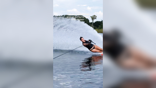 scrappin’ but having fun reminder to find forms of movement that ignite you & that. you. ENJOY. ‍ #waterski #waterskiing #slalomski #slalomskiing #slalomtok #watersports #extremesports #slalomwaterski #watersports #waterskiier