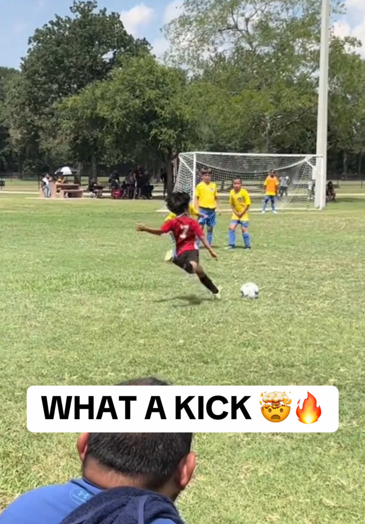 Lil bro had to silence the crowd @jlasoccer #soccer #youthsoccer #freekick #goal #silence #goalie #cold #kick #athlete #youthsports