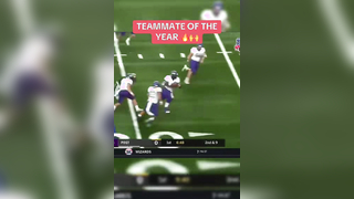 Sharing is caring! (via foxsportssw, undisputedunis/X) #football #team #sharing #highschoolfootball #teammates #respect #realone #athlete #statetitle