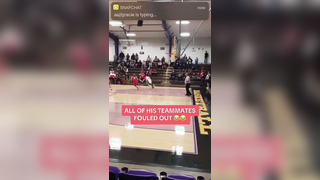 Bro had to play 1v5 (via zekedavis10/IG) #basketball #ejected #fouledout #1v5 #highschoolbasketball #solo #athlete #funny #teammates