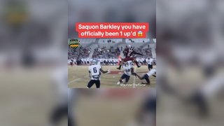 He HURDLED 2 guys at once @@b0p_d3anth0ny #hurdle #highschoolfootball #football #saquonbarkley #crazyplay #highlight #athlete