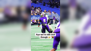 All love at the end of the day @RobbyCTV #football #bigman #alllove #athlete #sportsmanship #oline #offensiveline #highschoolfootball #texasfootball #desoto