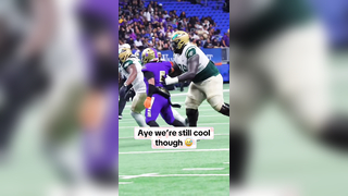 All love at the end of the day @RobbyCTV #football #bigman #alllove #athlete #sportsmanship #oline #offensiveline #highschoolfootball #texasfootball #desoto