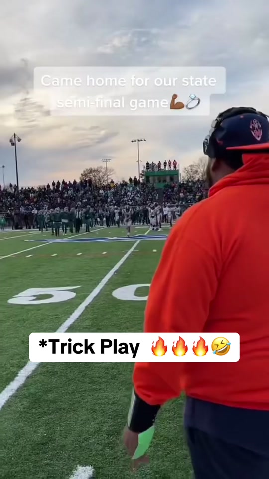 Maury (VA) pulled out all the tricks (via @K13) #football #trickplay #touchdown #playoffs #athlete #surprise #highschoolfootball