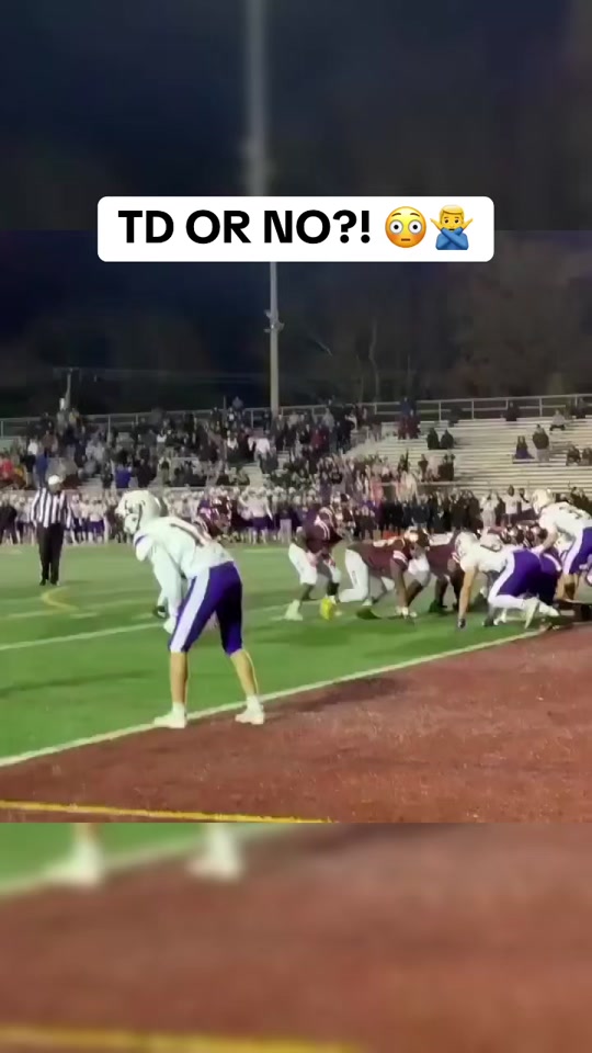 This untimed down was ruled a touchdown on the final play of regulation. Thoughts? ‍ #football #touchdown #run #referee #highschoolfootball #athlete #sports