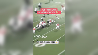 Justin Flowe was a BEAST in High School ???? #football #justinflowe #hit #oregon #fivestar #linebacker #athlete #highschoolfootball