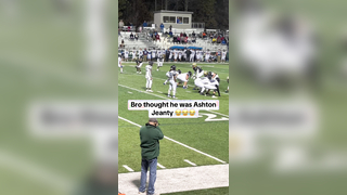 He got me ngl @Slim #football #runningback #ashtonjeanty #highschoolfootball #athlete #stance #michaelmyers