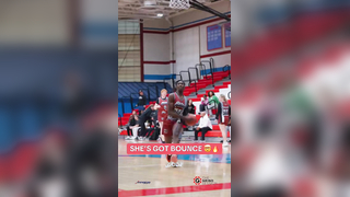 5 PF Oliviyah Edwards GOT UP @WeInThatMode #basketball #dunk #womensbasketball #womensports #fivestar #pregame #oliviyahedwards