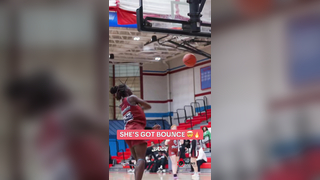 5 PF Oliviyah Edwards GOT UP @WeInThatMode #basketball #dunk #womensbasketball #womensports #fivestar #pregame #oliviyahedwards
