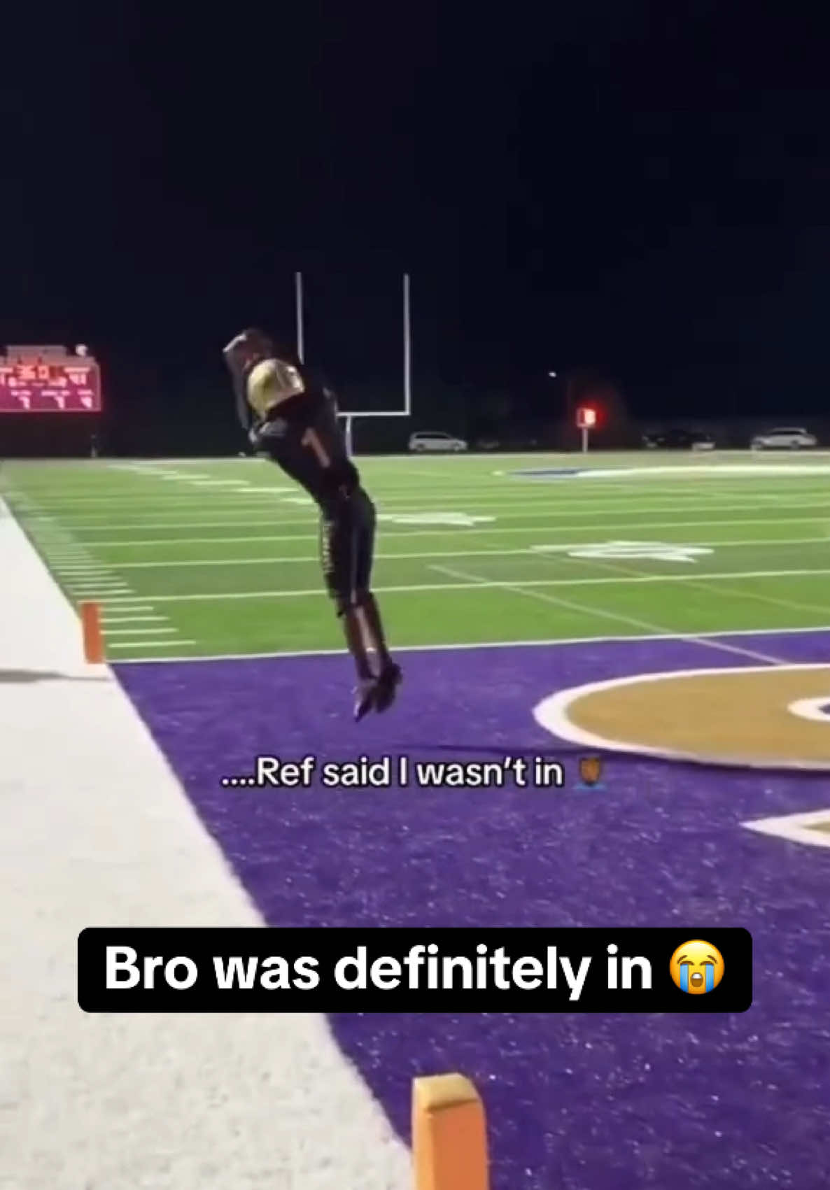He really toe tapped for no reason ‍ #football #catch #toetap #referee #highschoolfootball #athlete #widereciever