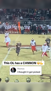The lineman really threw a DOT #football #lineman #throw #touchdown #athlete #highlight #highschoolfootball