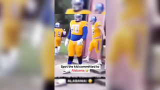 Not hard to find #football #athlete #alabama #fivestar #highschoolfootball