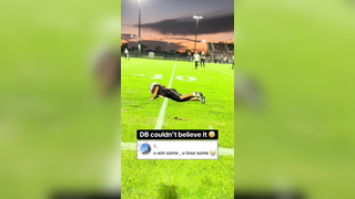 WR took him DEEP (via TT/playboy_.schniga) #football #blurrr #catch #highschool #athlete #highschoolfootball