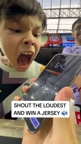 How loud can people shout to win a jersey We put it to the test @NIVEA MEN USA #433 #realmadrid #niveamen #challenge