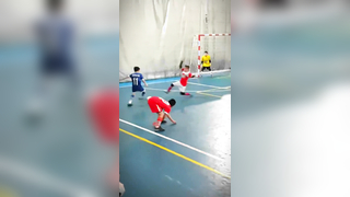 This kid got instant karma #nutmeg #karma #futsal #football #futbol #433