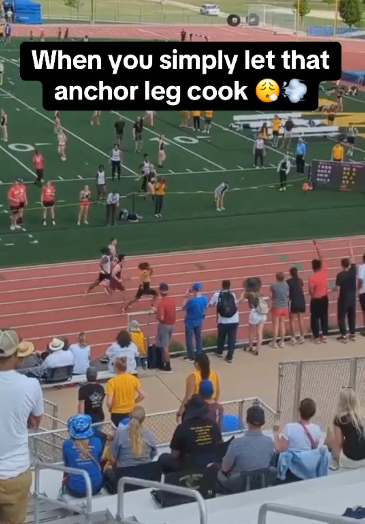 He BOOKED IT! (via @Ottawa University T&F) #track #trackandfield #anchor #fast #speed #race #meet #win #comeback #highschooltrack #highschoolsports #athlete #sports #highlight