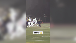 Tag your WR1 (via @LEGENDARY SPORTS MEDIA) #football #widereciever #catch #snag #wr1 #impressive #athlete #highschoolfootball #highschoolsports #sports #highlight