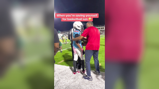 Bro is not having it @phantxsm0 #football #qb #quarterback #tired #basketball #giveup #funny #troll #highschoolfootball #highschoolsports #athlete #sports #tackle #defender #highlight