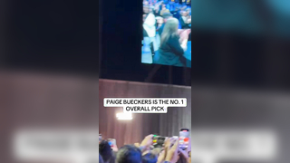 THE MOMENT PAIGE OFFICIALLY WENT NO. 1 IN THE WNBA DRAFT #WNBA #WNBADraft #Basketball #WBB #uconnwbb #PaigeBueckers