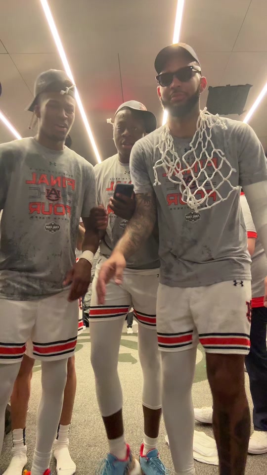 Final 4⃣ #marchmadness #auburn #dancing @Mk5 @$haad