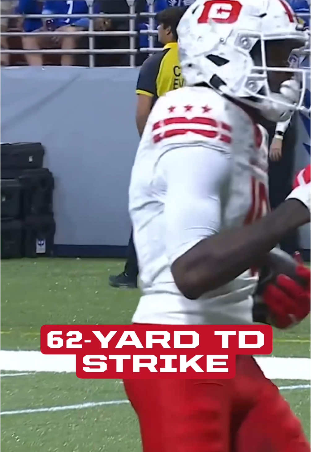 A beautiful throw by Jordan Ta’amu leads to the TD!!! #ufl #ufldefenders #dcdefenders